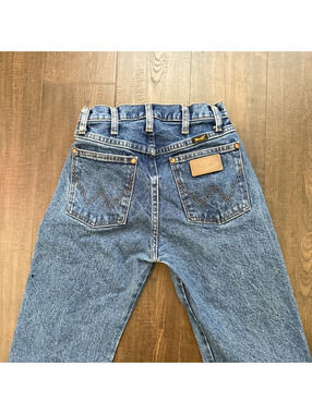 Vintage Western Wrangler Jeans Womens 24x34 Rodeo Cowgirl Hippie